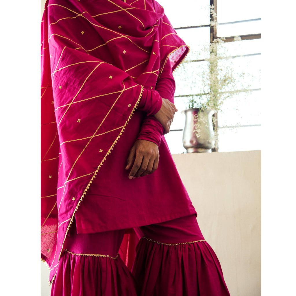 NOOR (Dupatta-Rani Pink)