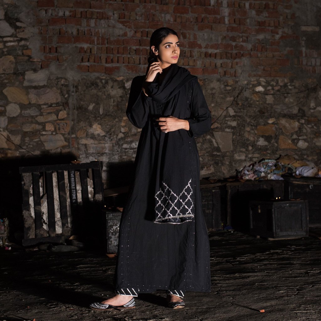 RAAT RANI (Kurta/Dress-Black)