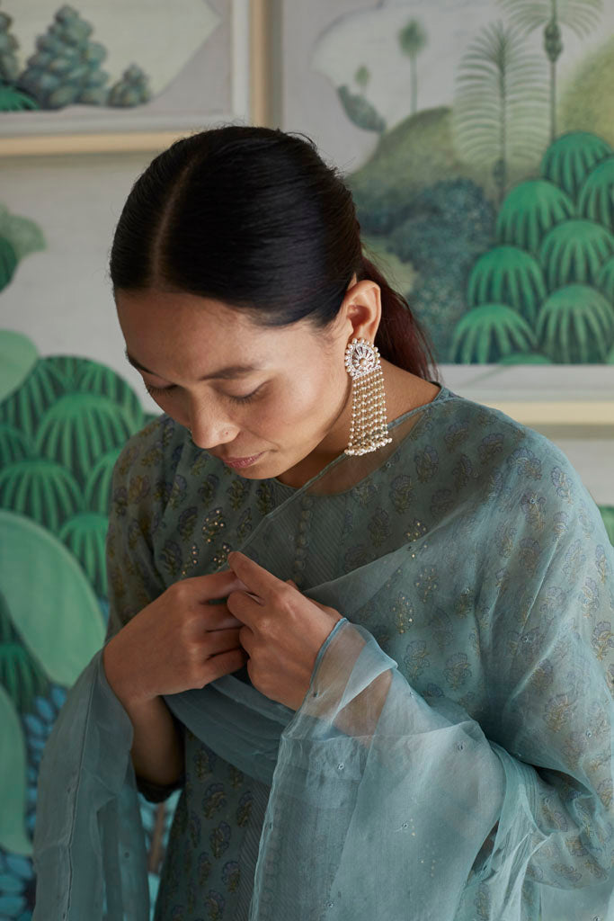 FOREST GREEN THREAD  ORGANZA DUPATTA