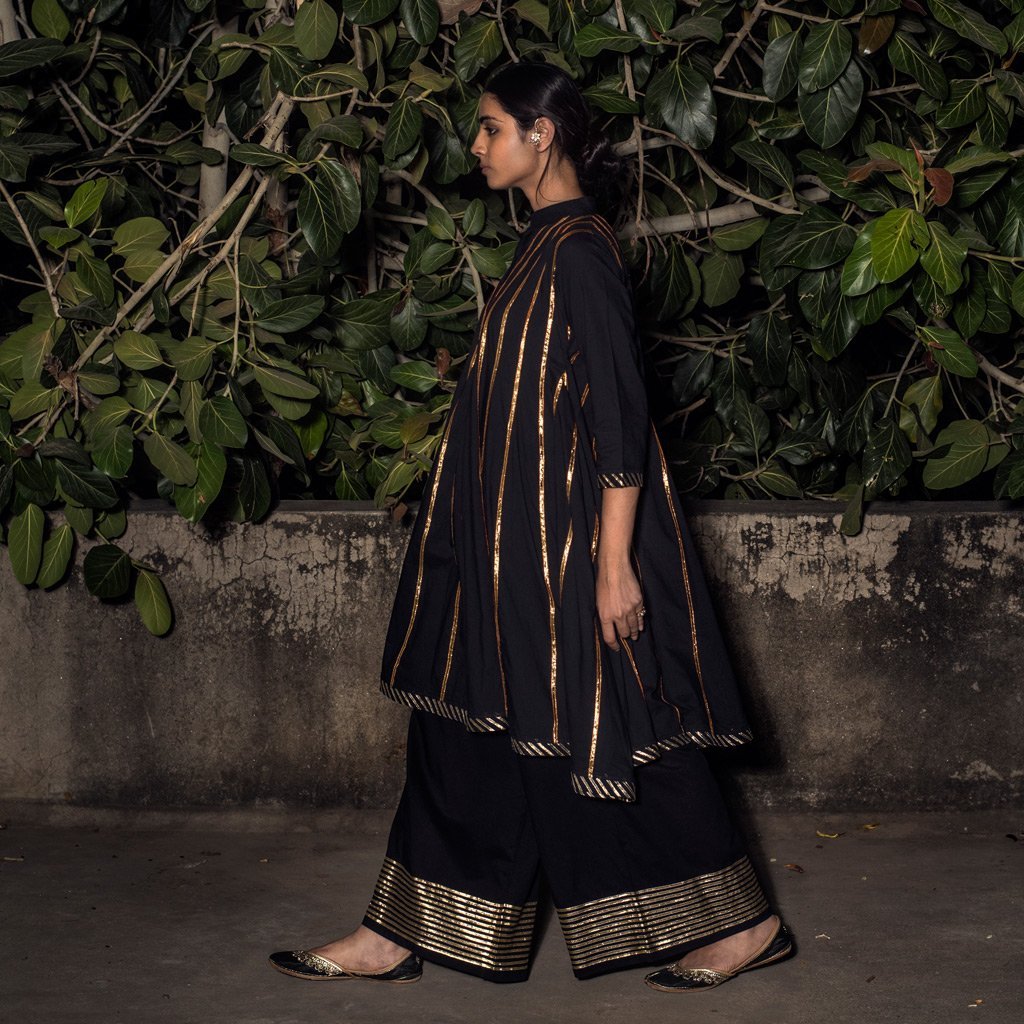 VEDAA (Kurta/Dress-Black)